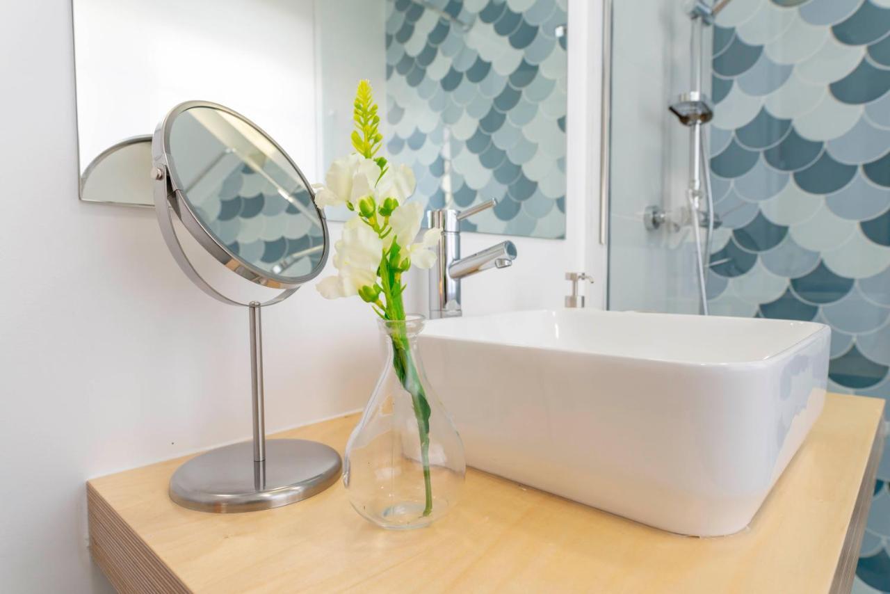 Donacamo Charming House Apartment Nazare Bagian luar foto