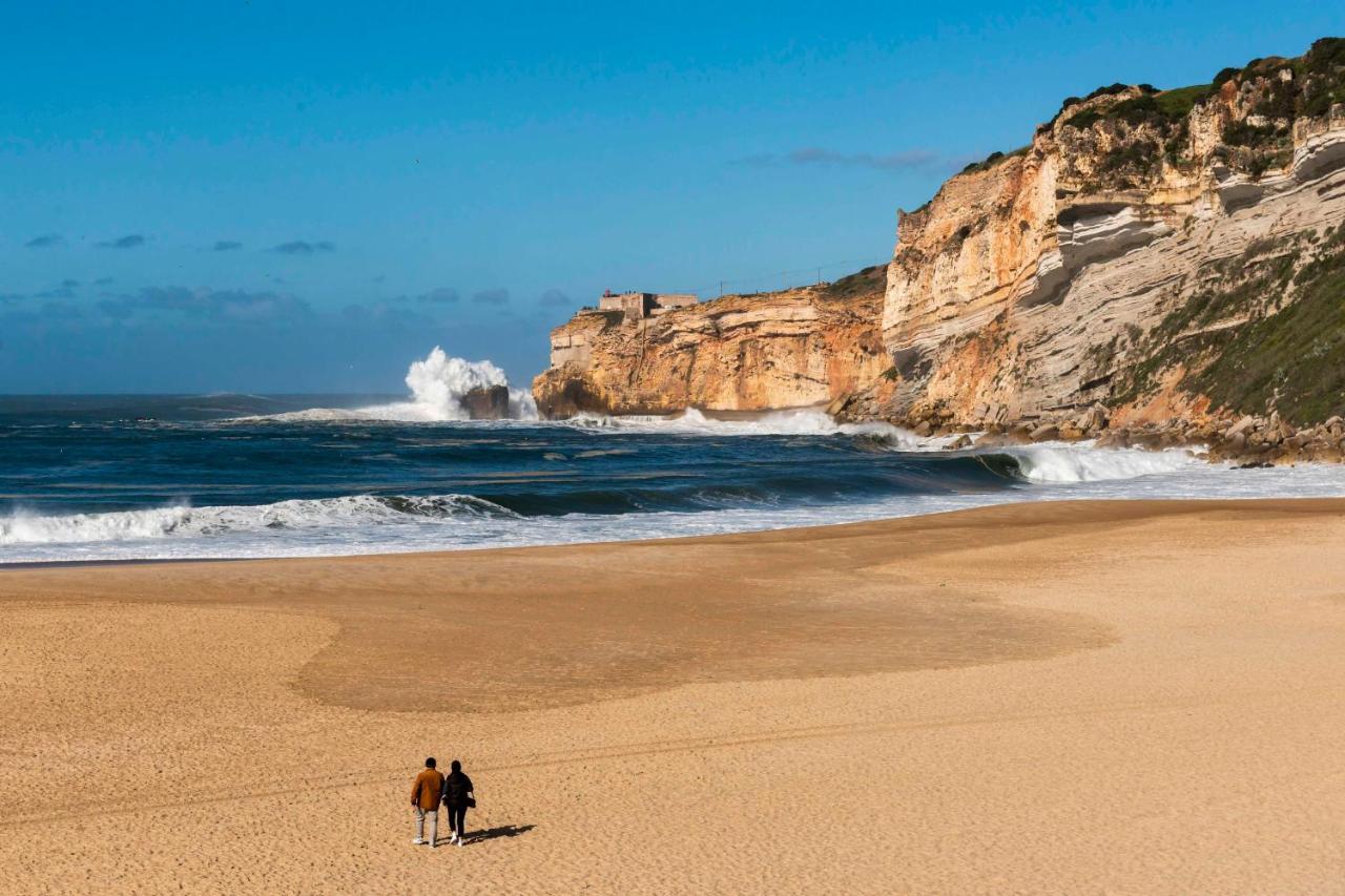Donacamo Charming House Apartment Nazare Bagian luar foto