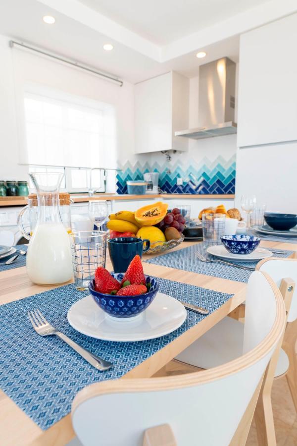 Donacamo Charming House Apartment Nazare Bagian luar foto