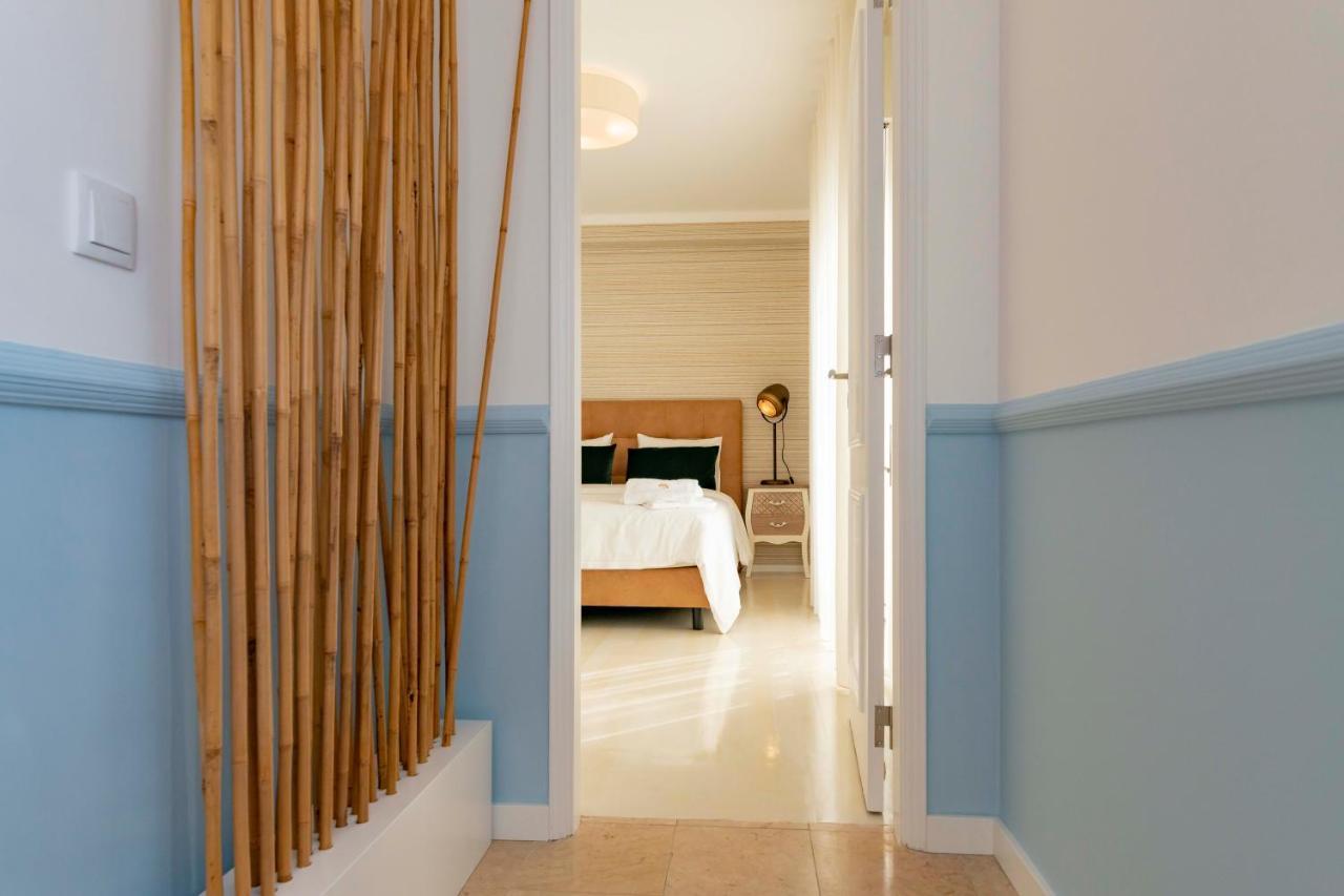 Donacamo Charming House Apartment Nazare Bagian luar foto